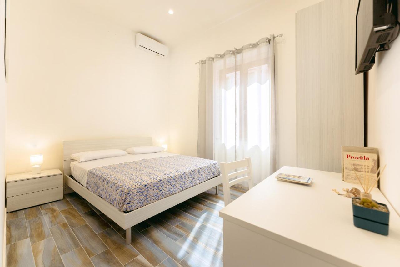 Hotel Lo Scuncino Procida Esterno foto