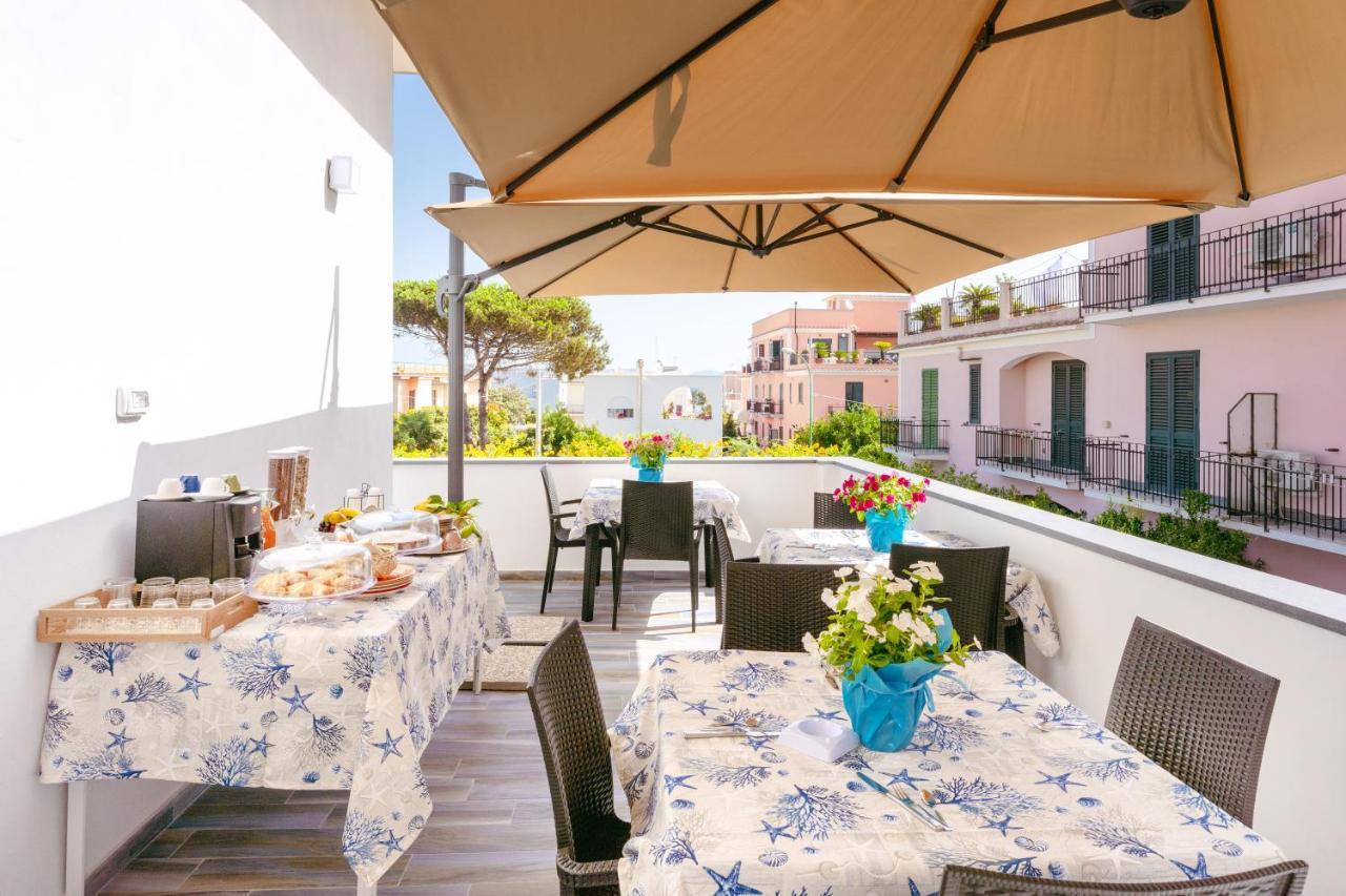 Hotel Lo Scuncino Procida Esterno foto