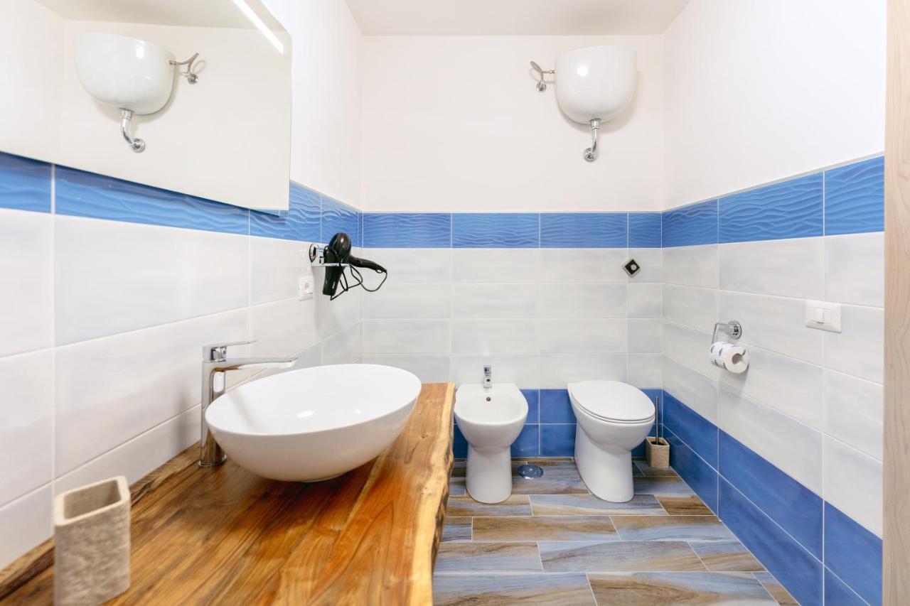 Hotel Lo Scuncino Procida Esterno foto